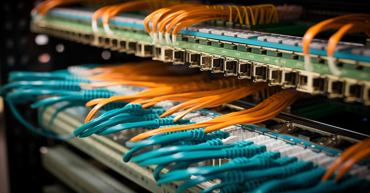 OM3 vs. OM4 Fiber: Speed, Distance, Cost, and Compatibility